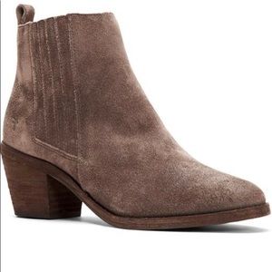 Frye Alton Chelsea Grey, Size: 6
